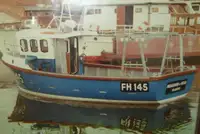 Kapal penumpang dijual