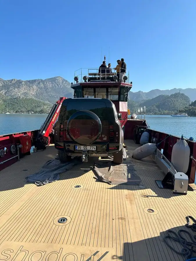 Kapal pendarat, tank untuk dijual