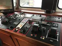 Kapal feri untuk dijual