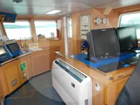 Kapal penangkap ikan untuk dijual