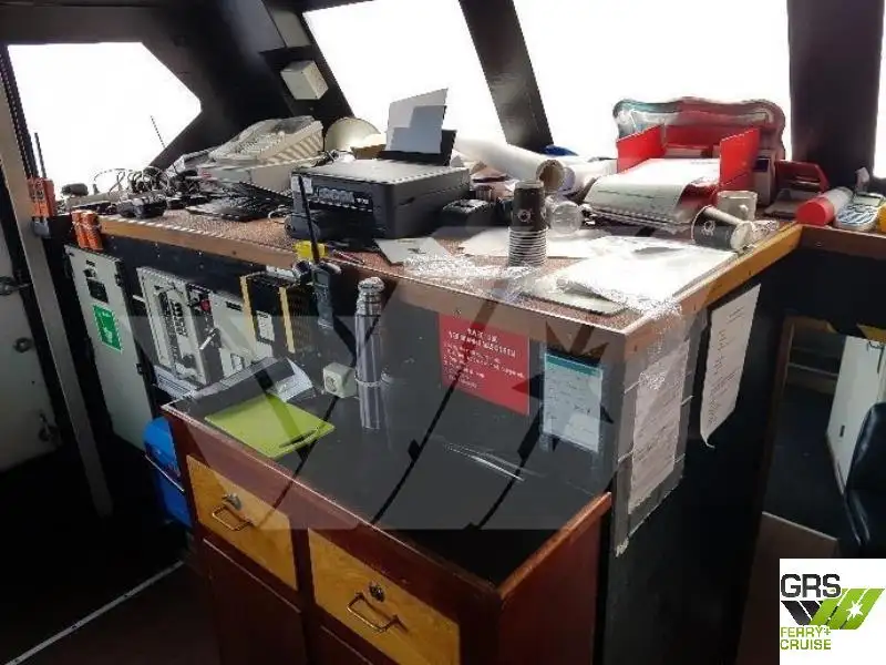 Tongkang akomodasi untuk dijual