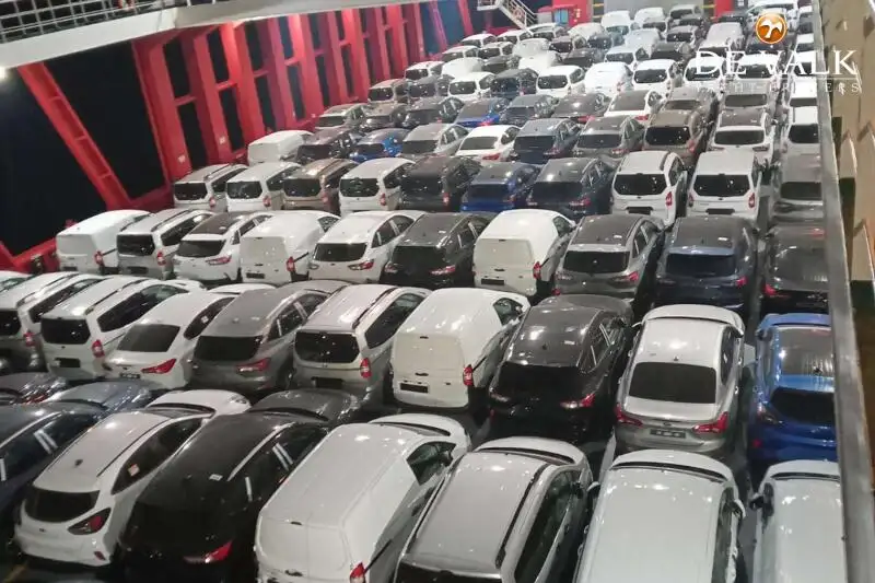 Kapal feri untuk dijual