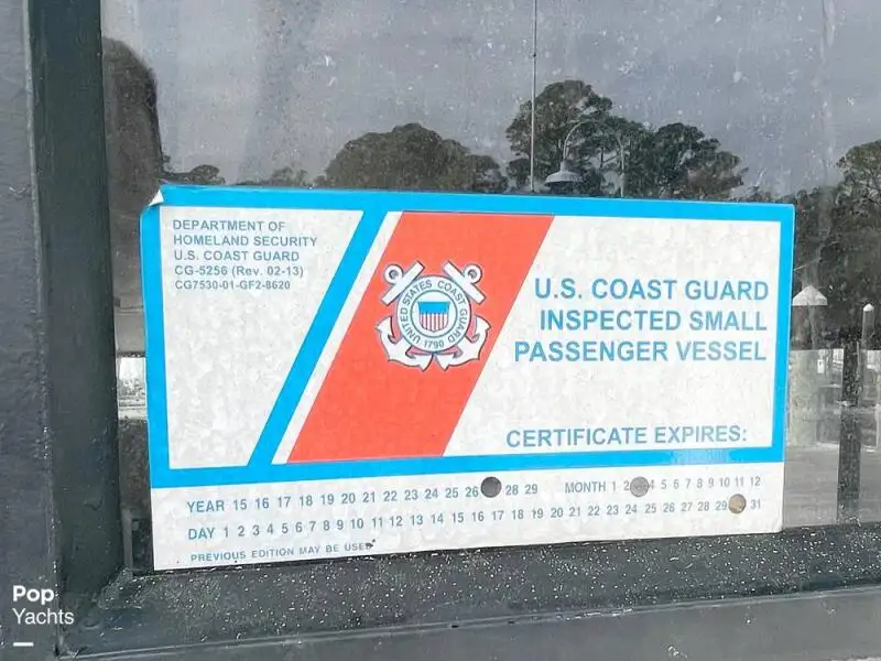 Kapal pesiar untuk dijual
