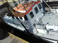 Kapal survei dijual