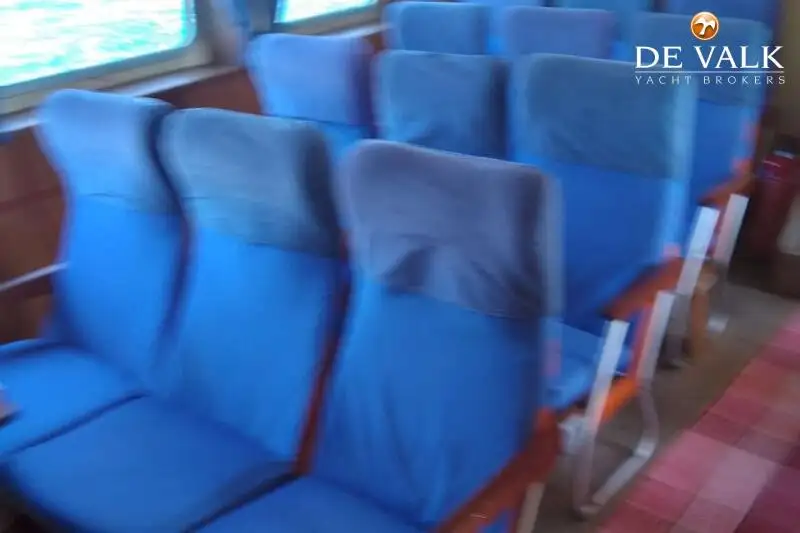Kapal feri untuk dijual