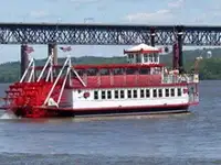 Kapal penumpang dijual