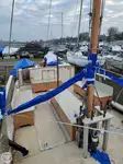 Kapal pesiar dijual