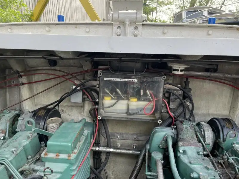 Kapal patroli untuk dijual