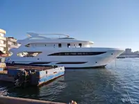Kapal pesiar untuk dijual