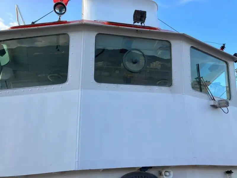 Kapal tunda untuk dijual