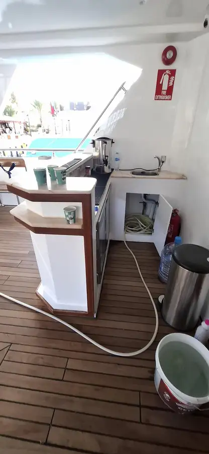 Kapal pesiar untuk dijual