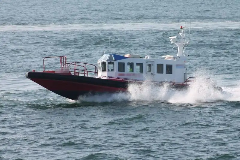 Kapal kru untuk dijual