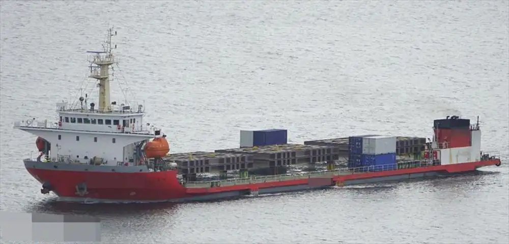 Kapal pengangkut barang curah untuk dijual