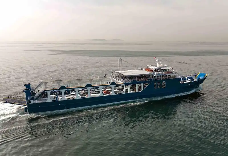 Kapal feri untuk dijual