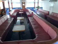 Kapal feri dijual