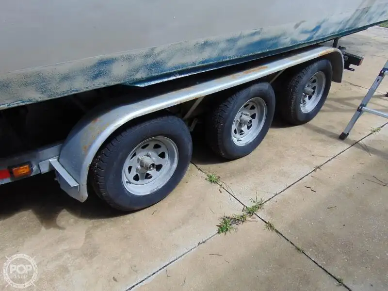 Kapal patroli untuk dijual