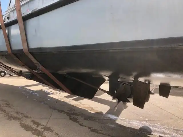 Kapal survei untuk dijual