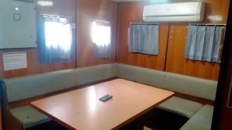 Kapal pendarat, tank untuk dijual