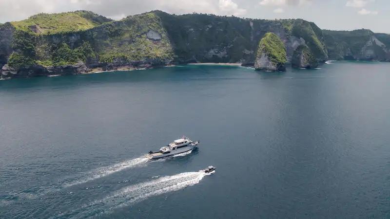 Kapal survei untuk dijual