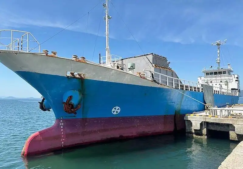 Kapal pengangkut barang curah untuk dijual