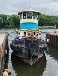 Kapal penarik dijual