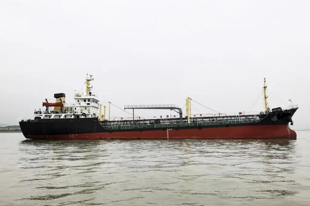 Kapal tanker untuk dijual