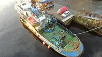 Kapal penarik dijual