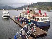 Kapal feri untuk dijual