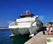Kapal penumpang untuk dijual