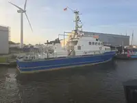 Kapal survei untuk dijual