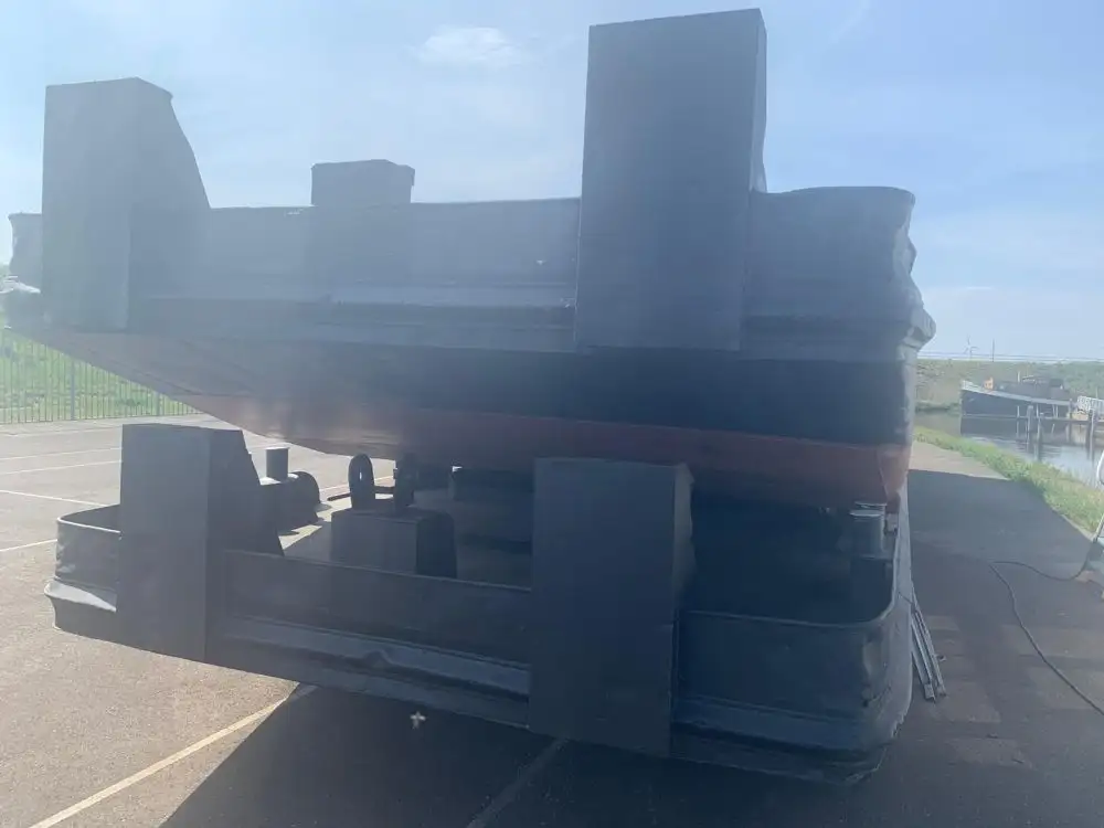 Tongkang untuk dijual