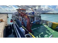 Kapal kru untuk dijual