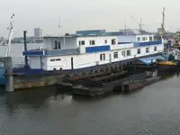Tongkang untuk dijual