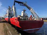 Kapal survei dijual