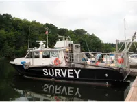 Kapal survei untuk dijual