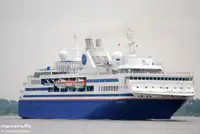 Kapal penumpang dijual