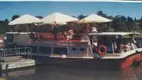 Kapal penumpang dijual