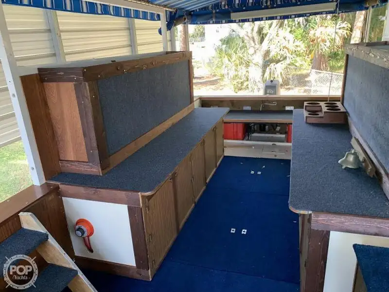 Kapal pesiar untuk dijual