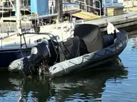 Perahu karet kaku untuk dijual