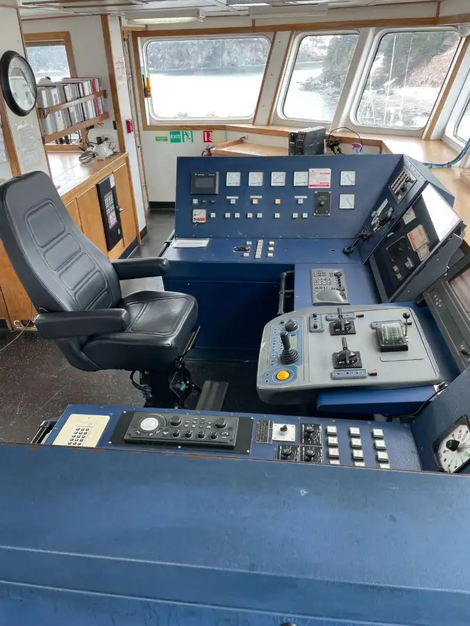 Kapal suplai untuk dijual