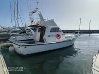 Kapal survei untuk dijual