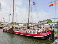 Kapal pengangkut barang curah untuk dijual