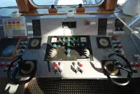 Kapal pendarat, tank untuk dijual