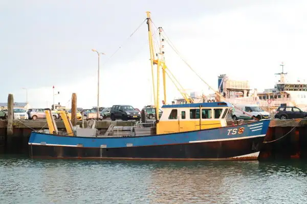 Kapal pukat untuk dijual