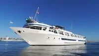 Kapal penumpang dijual