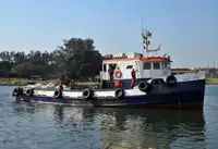 Kapal pasokan dijual