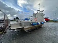 Kapal patroli untuk dijual