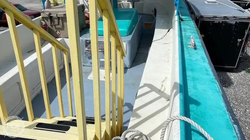 Kapal pesiar untuk dijual