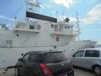 Kapal patroli untuk dijual