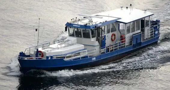 Kapal feri untuk dijual
